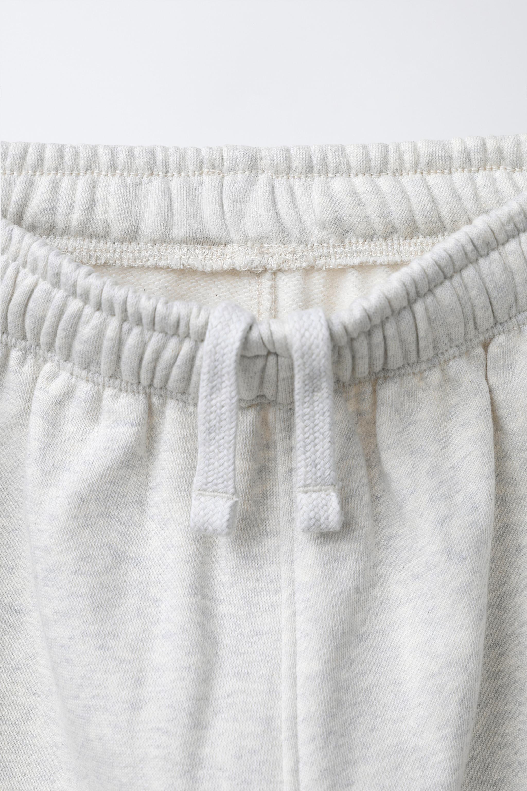 EMBROIDERED SWEATSHIRT AND JOGGER PANTS SET